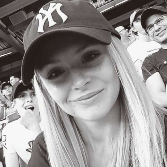 Meet your Posher, Crystal - Picture 4 of 12